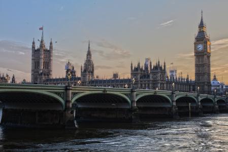 Why do so many politicians come from Private Schools, and how do they achieve high office?